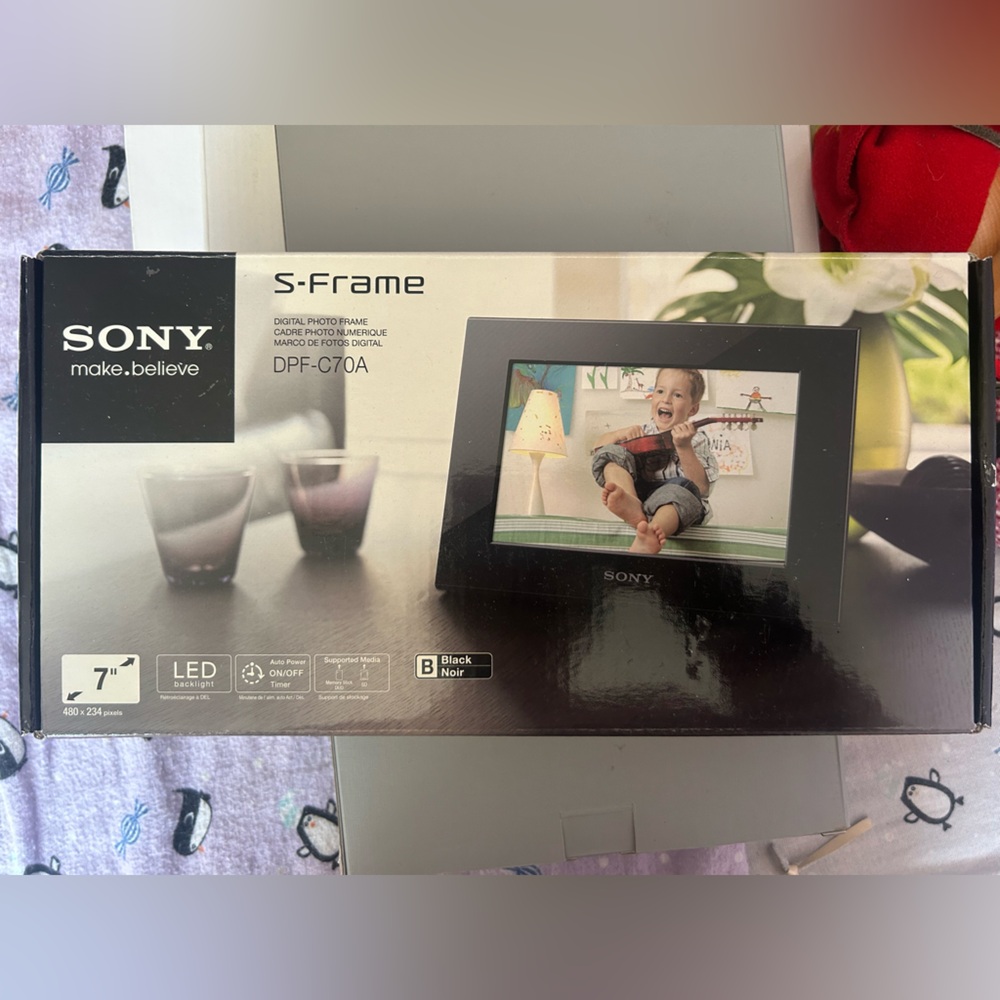Sony S-Frame Black Digital Display